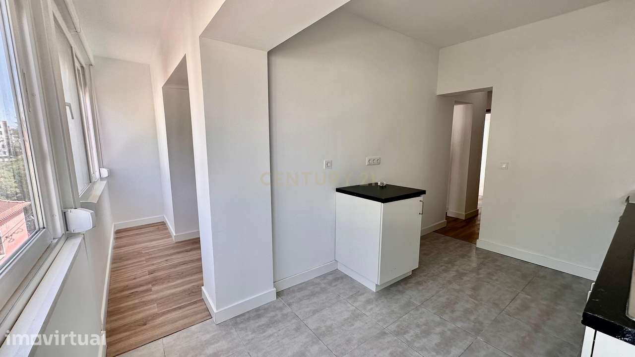 Apartamento Renovado T2 em Algueirão Mem Martins, Sintra - Grande imagem: 3/14
