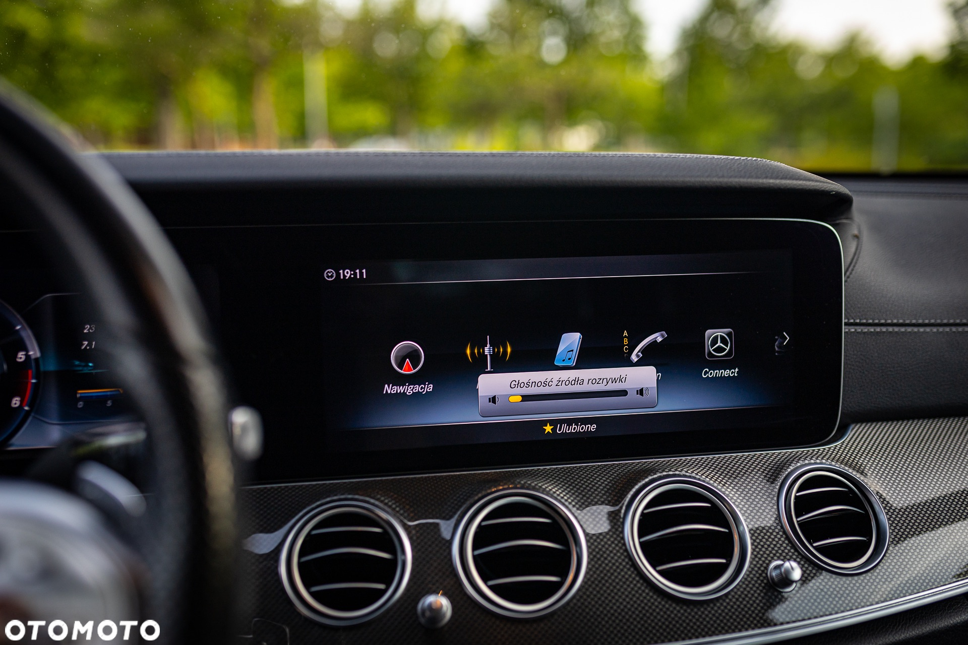 Mercedes-Benz Klasa E 220 d 4-Matic 9G-TRONIC - 39