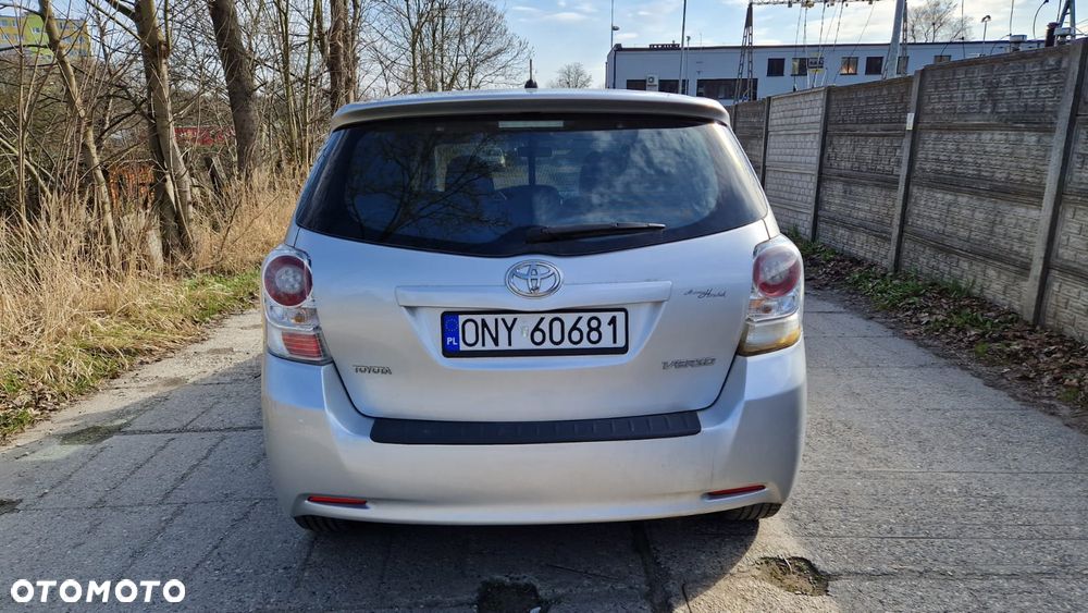 Toyota Verso 2.0 D-4D Executive - 8