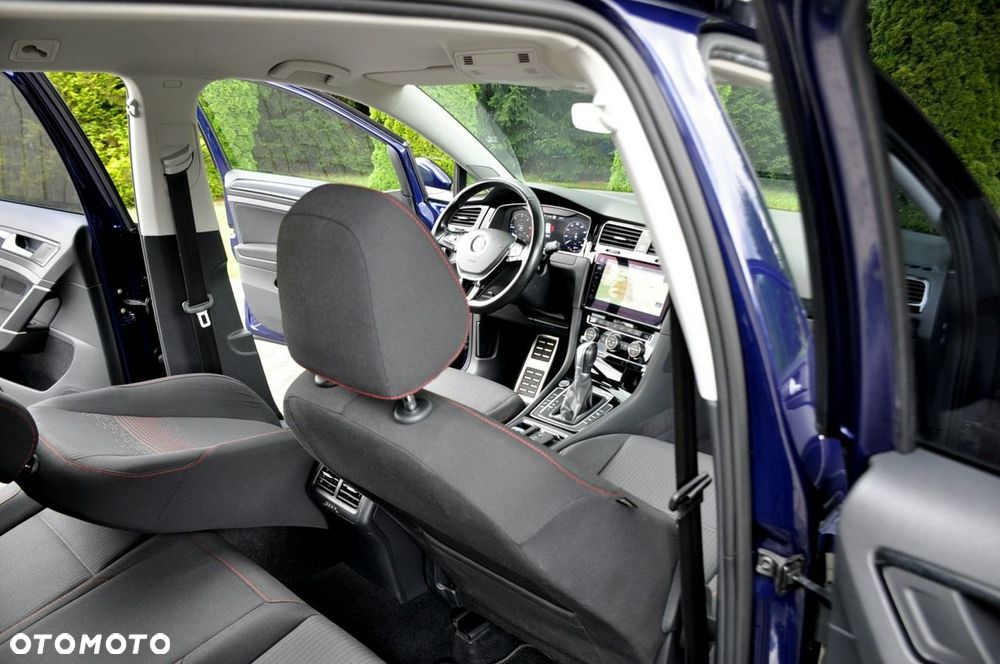 Volkswagen Golf Variant - 23