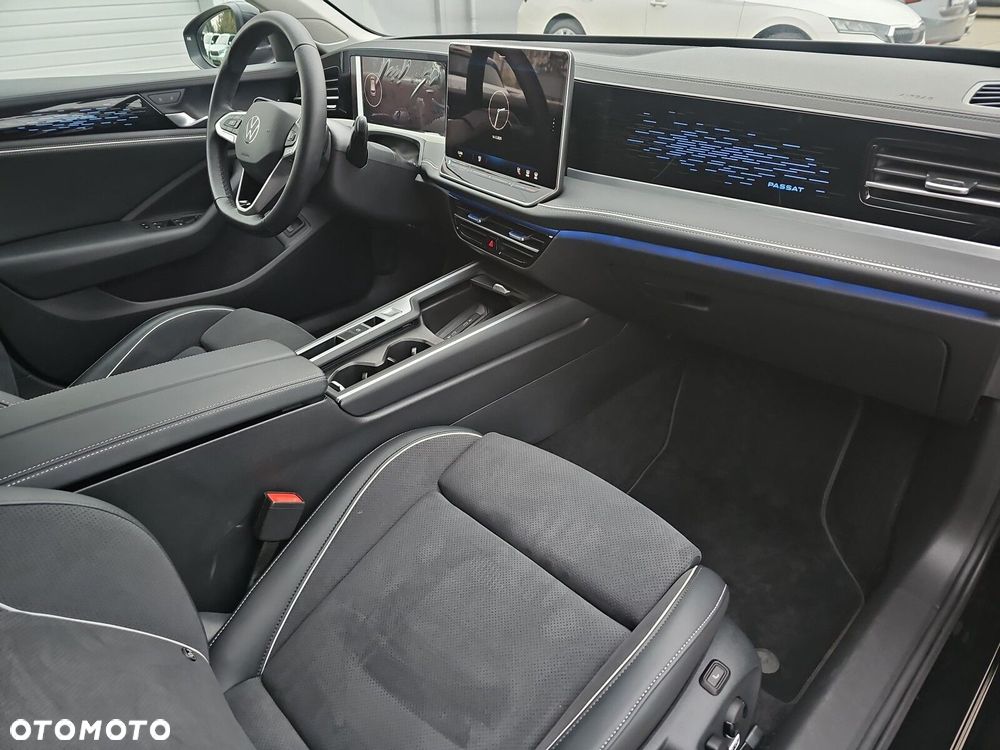 Volkswagen Passat - 13