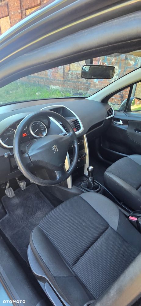 Peugeot 207 1.4 HDi U Move - 12