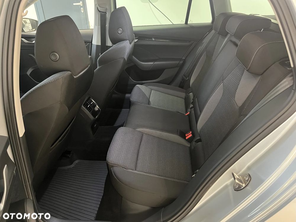 Skoda Octavia 1.5 TSI Selection - 12