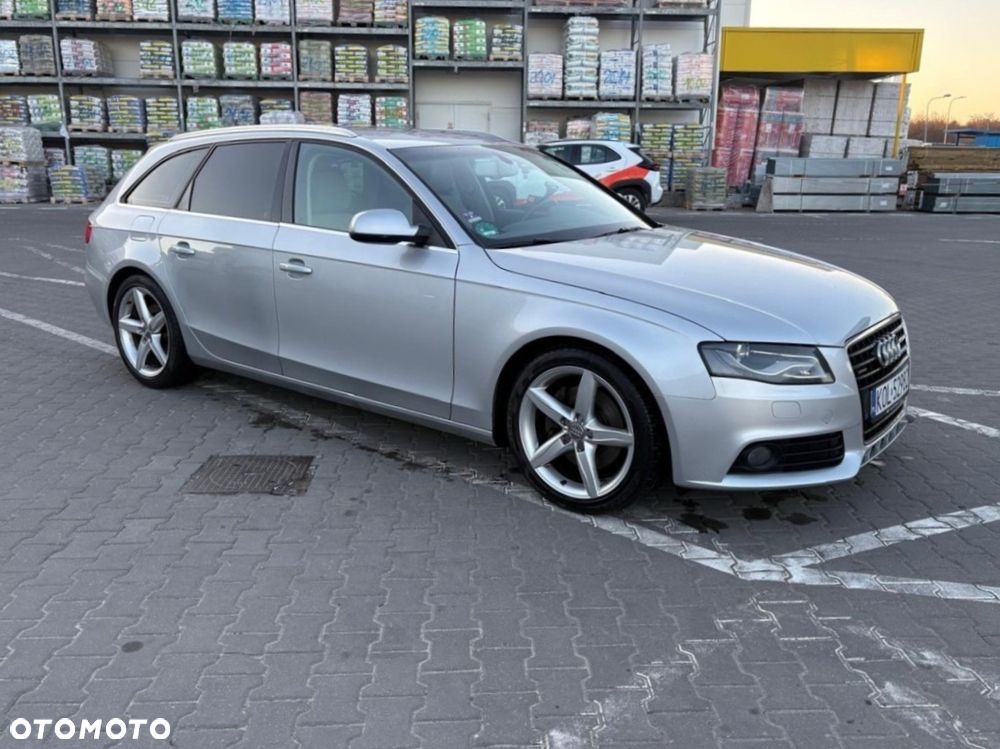 Audi A4 Avant - 10