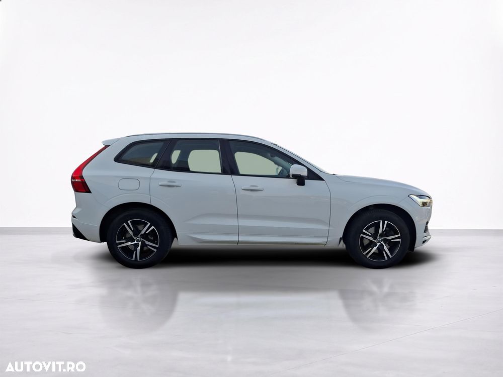 Volvo XC 60 T5 AWD Momentum - 8