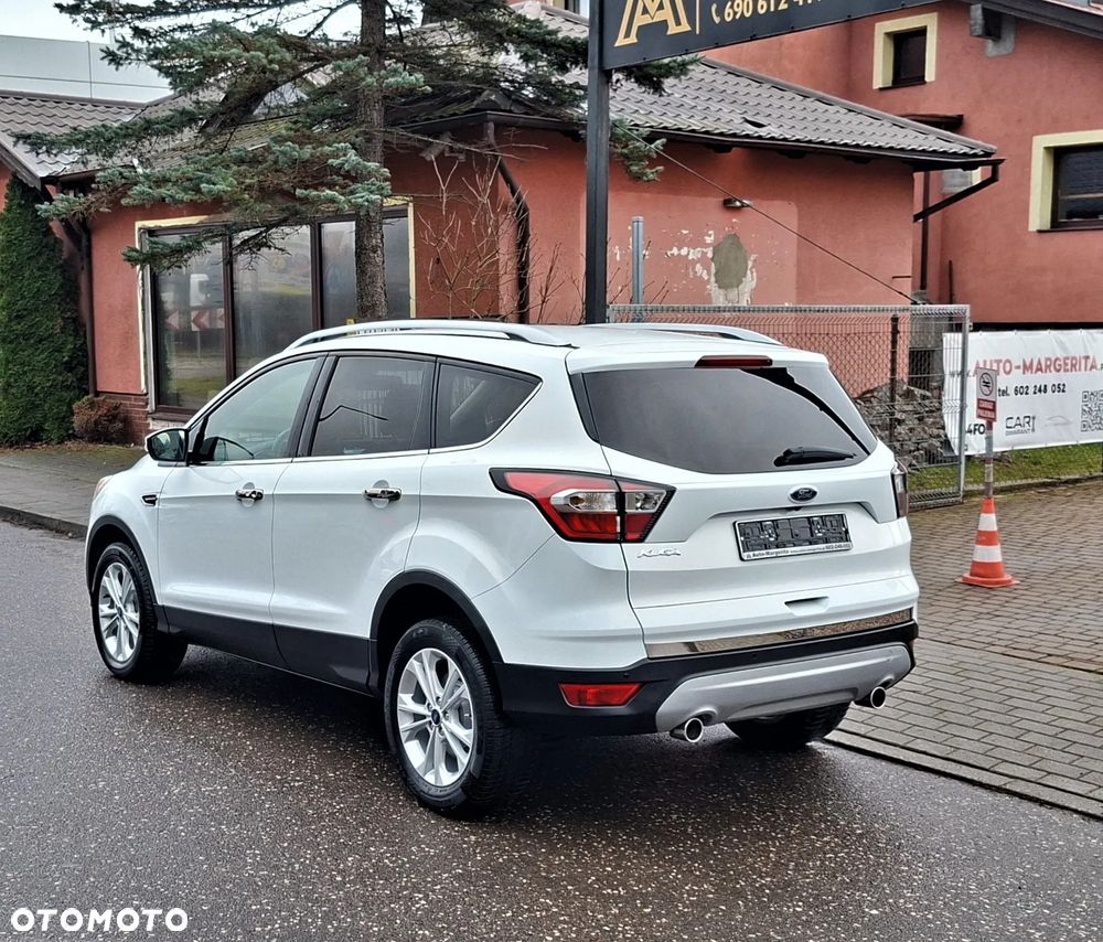 Ford Kuga 2.0 TDCi 2x4 Titanium - 5