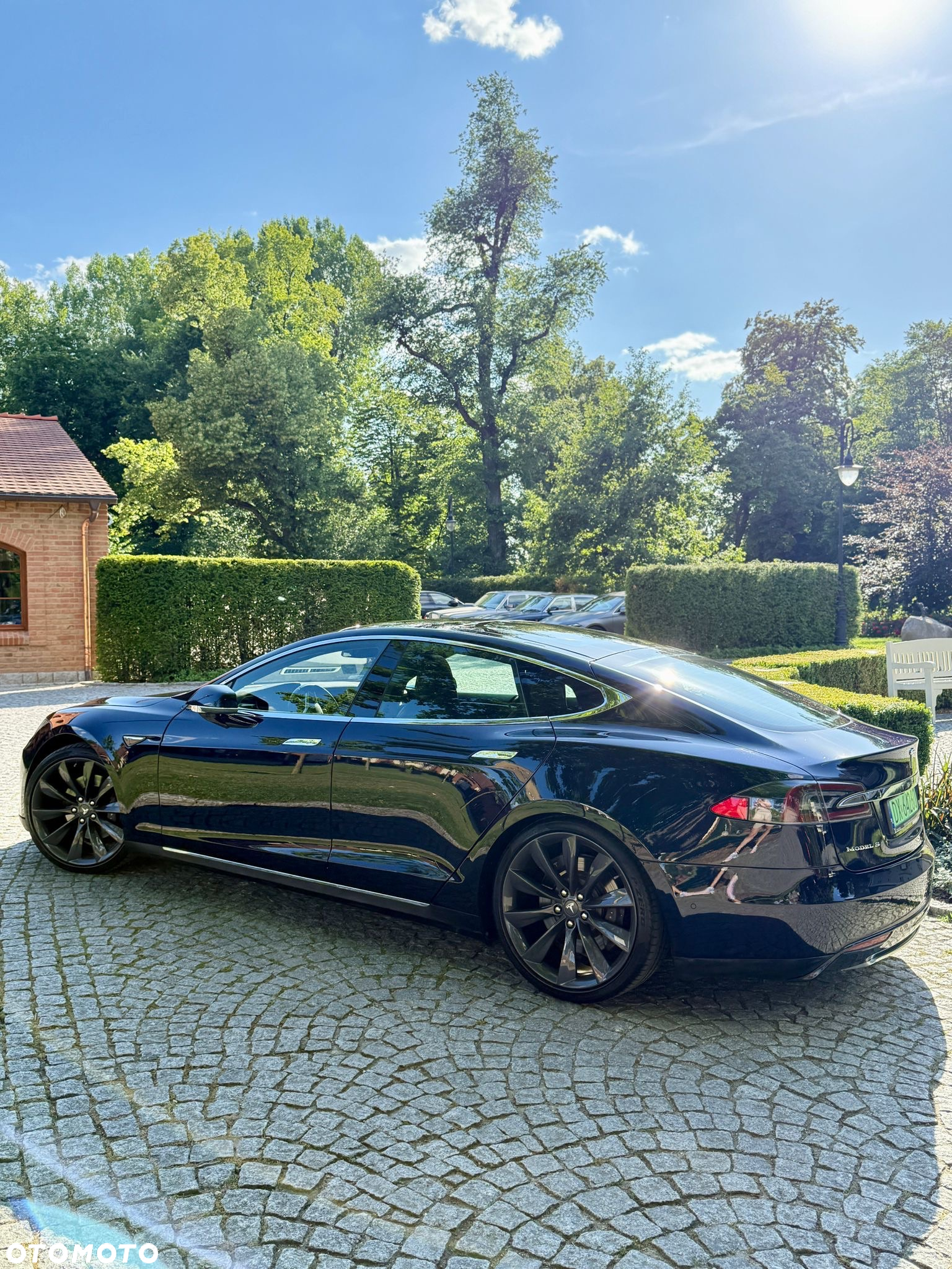Tesla Model S Performance - 10