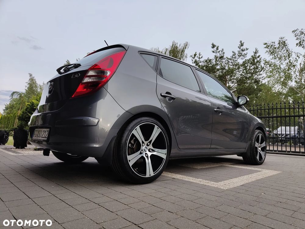Hyundai i30 1.4 Blue Comfort - 28