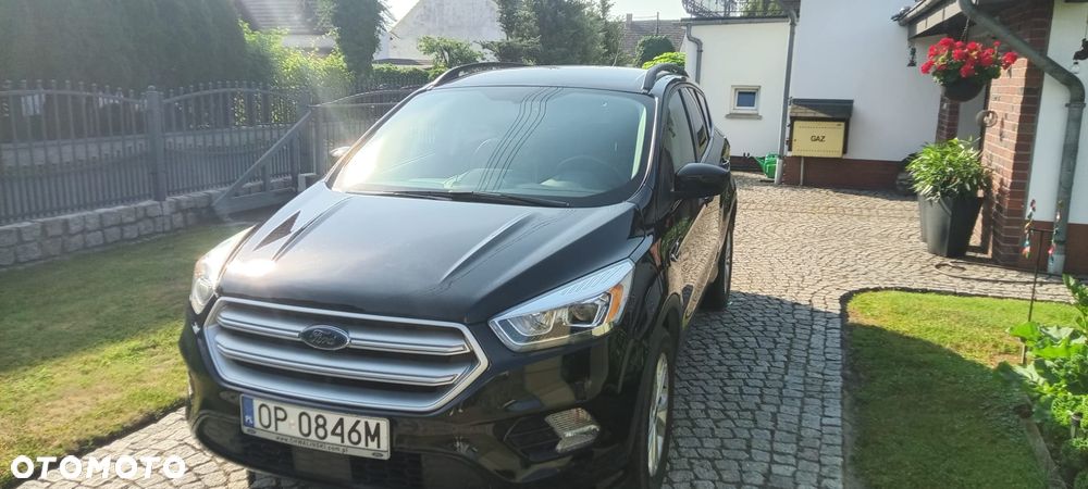 Ford Kuga - 1