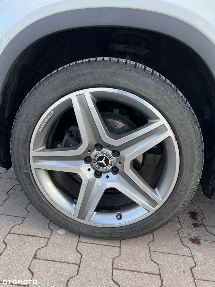 Mercedes-Benz GLA 200 7G-DCT AMG Line - 13