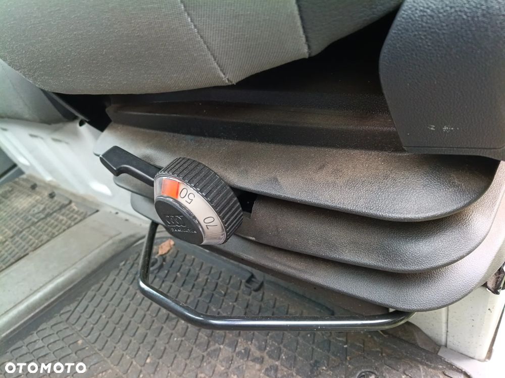 Volkswagen Crafter - 22