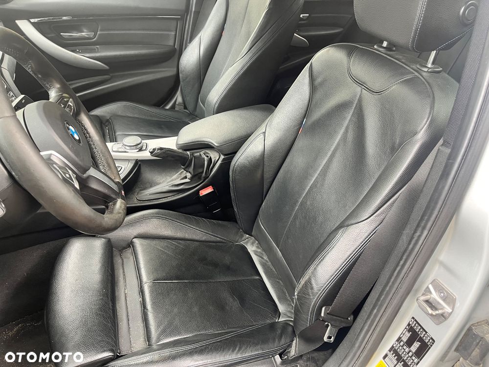 BMW Seria 3 330e iPerformance M Sport Shadow - 7