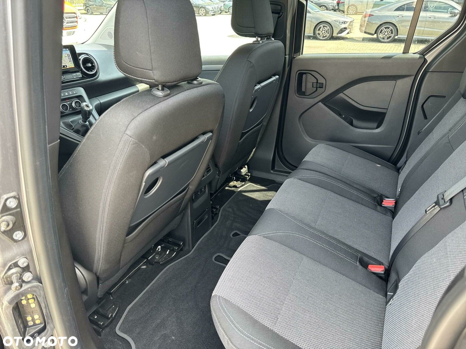Mercedes-Benz Citan Tourer 113 L1 420.763 - 15
