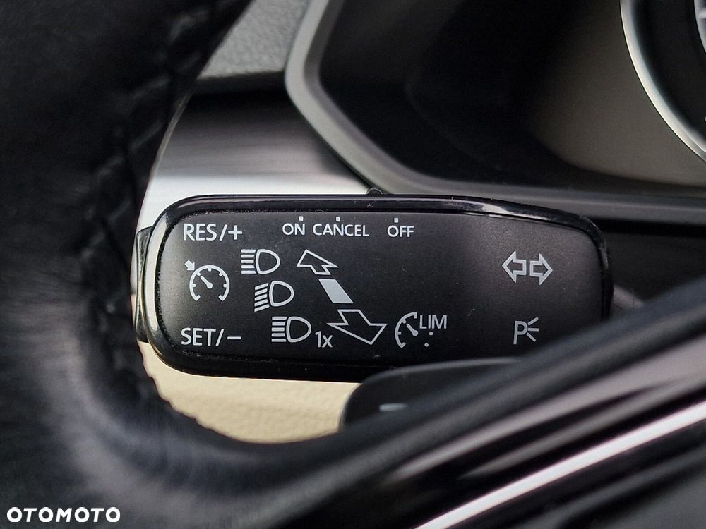 Skoda Superb 2.0 TDI SCR Style DSG - 29