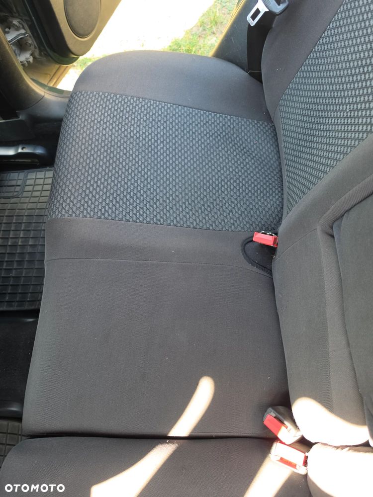 Volkswagen Golf 1.6 Comfortline - 14