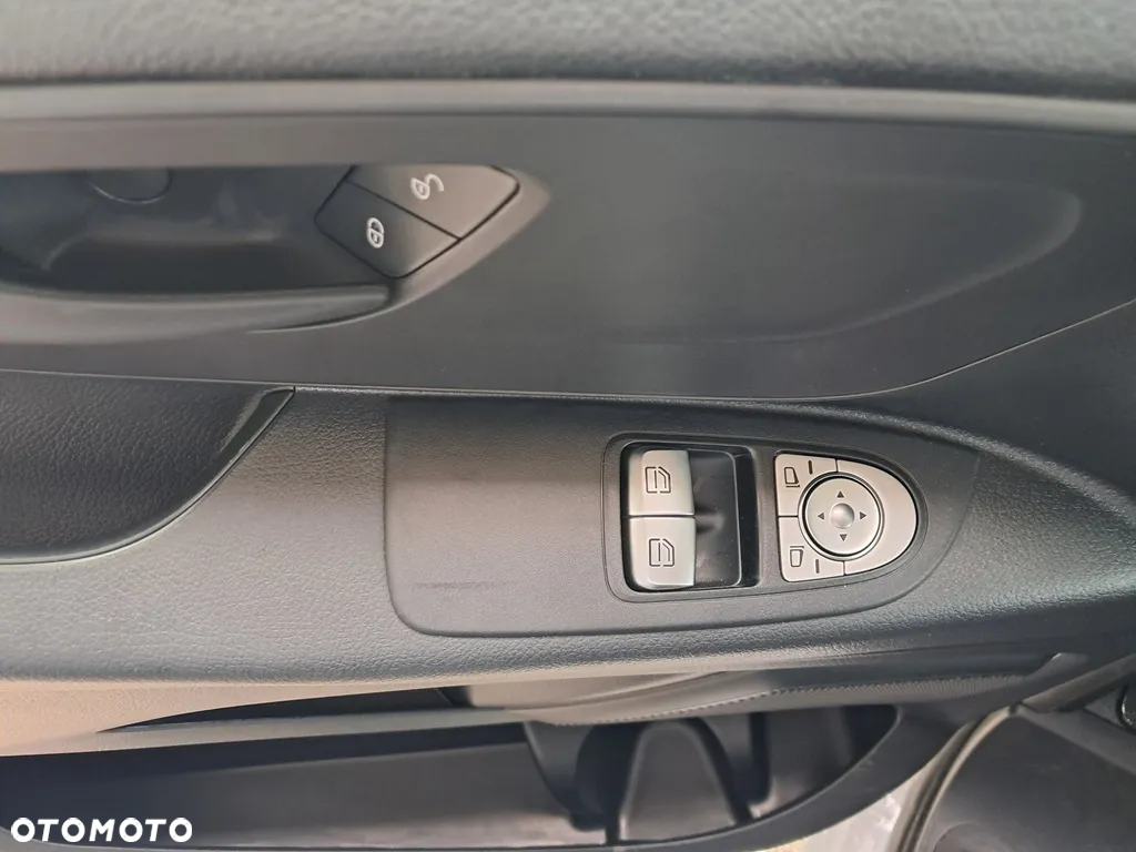 Mercedes-Benz Vito - 17