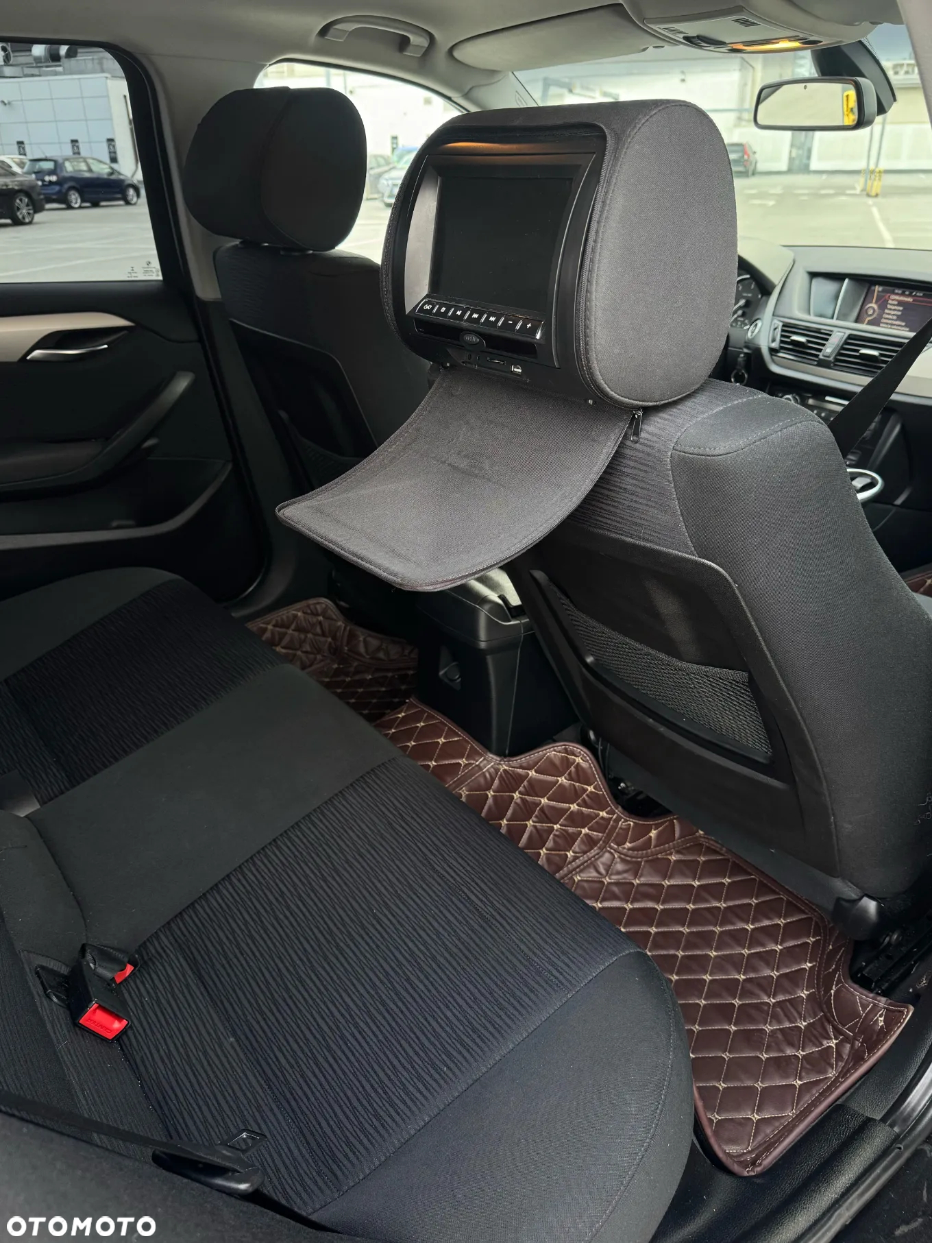 BMW X1 sDrive18d - 15