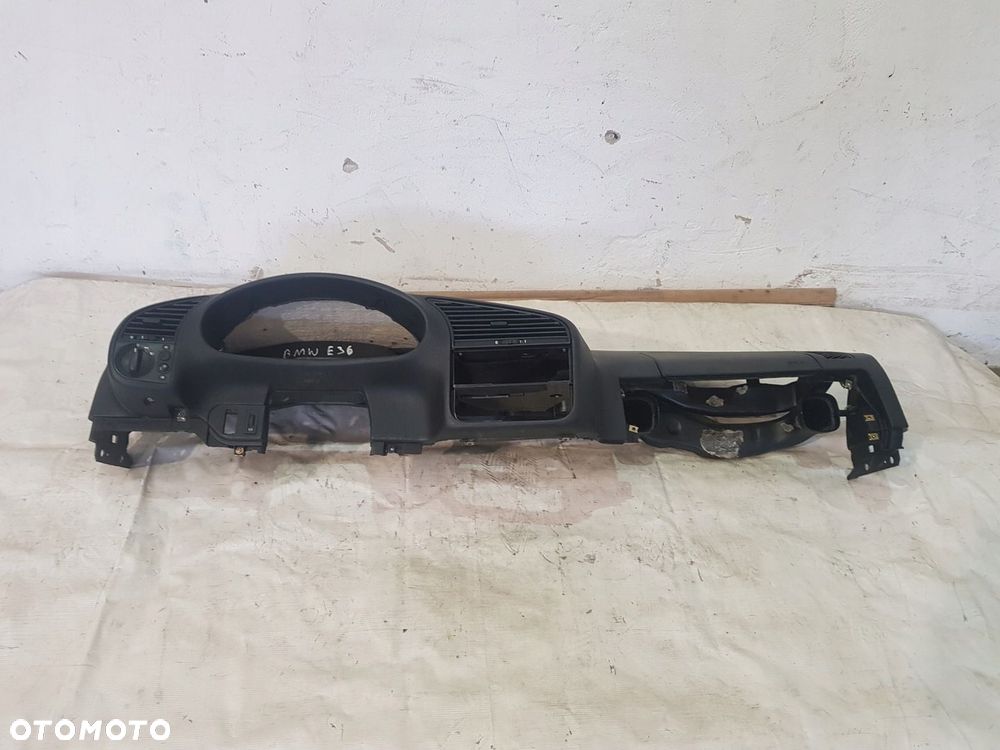 DESKA ROZDZIELCZA BMW E36 SEDAN MPAKIET 314/3 - 1