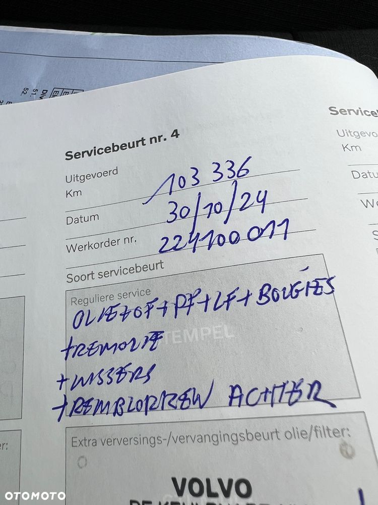 Volvo XC 40 T3 Geartronic Momentum Core - 32