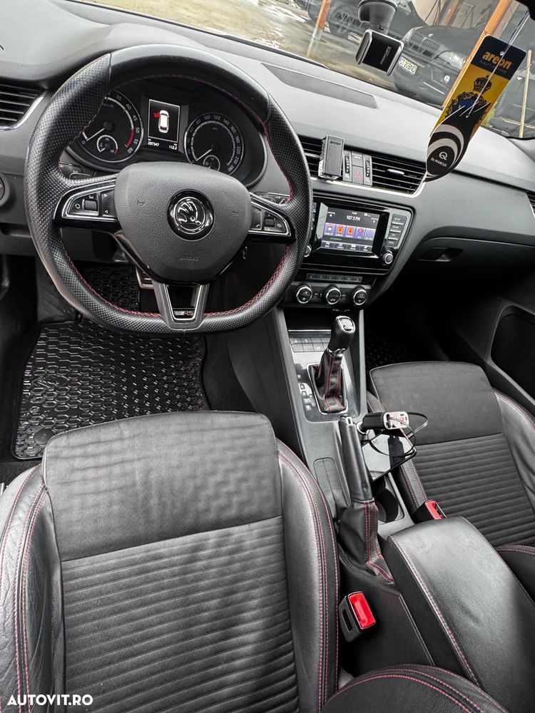 Skoda Octavia 2.0 TDI (Green tec) 4x4 DSG RS - 5