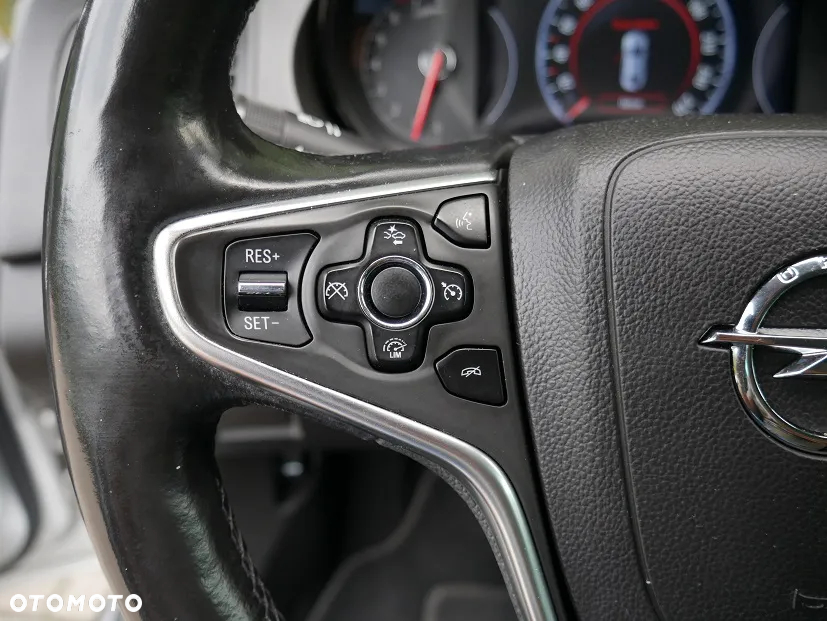 Opel Insignia 1.4 T Executive S&S - 21