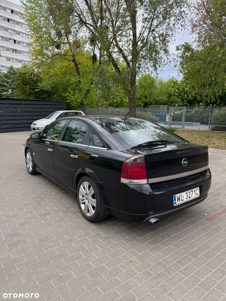 Opel Vectra GTS 1.9 CDTI DPF - 9