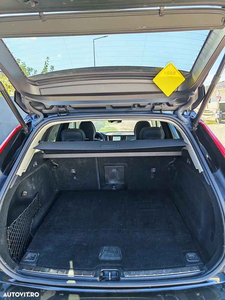 Volvo XC 60 - 25