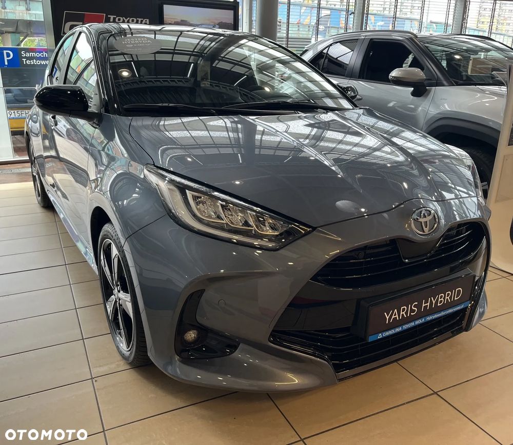 Toyota Yaris Hybrid 1.5 Executive - 3