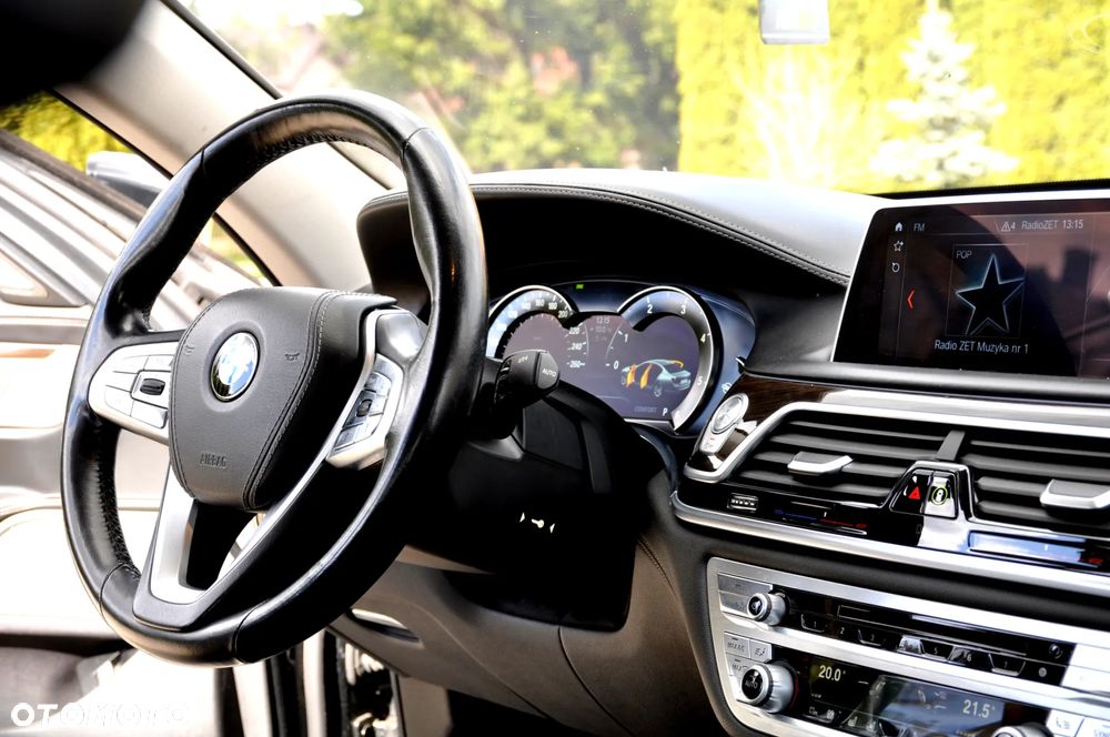 BMW Seria 7 750Ld xDrive - 36