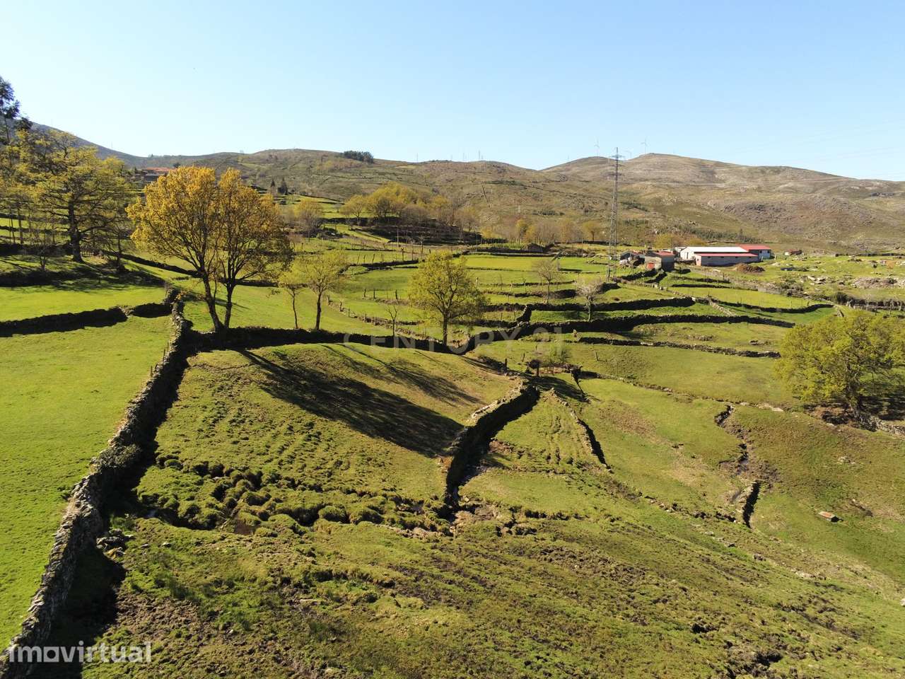 Quinta com água Nascente na Zona de Gerês - Grande imagem: 2/60