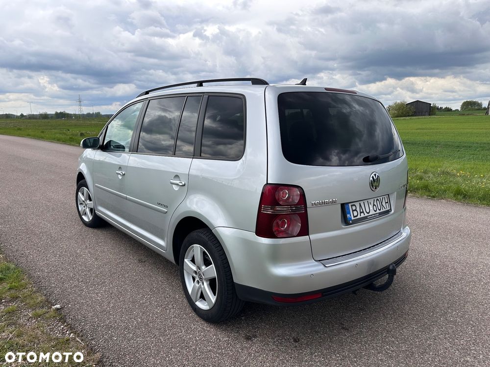 Volkswagen Touran 2.0 TDI United - 3