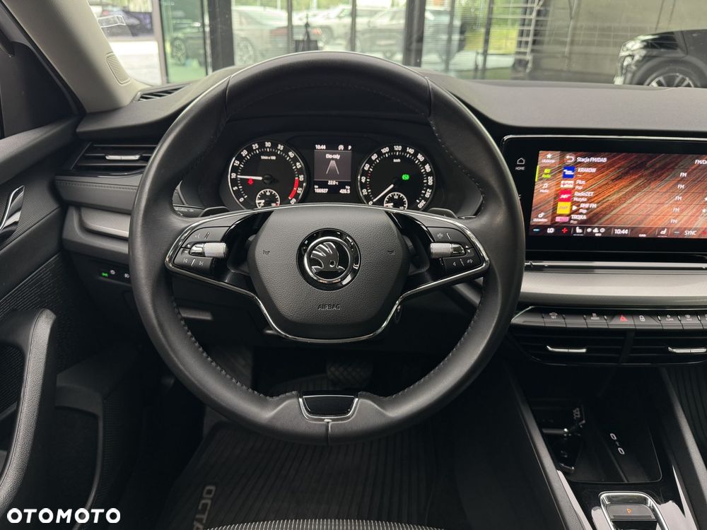 Skoda Octavia 2.0 TDI Ambition DSG - 17