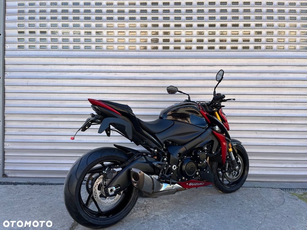 Suzuki GSX 1000 - 34