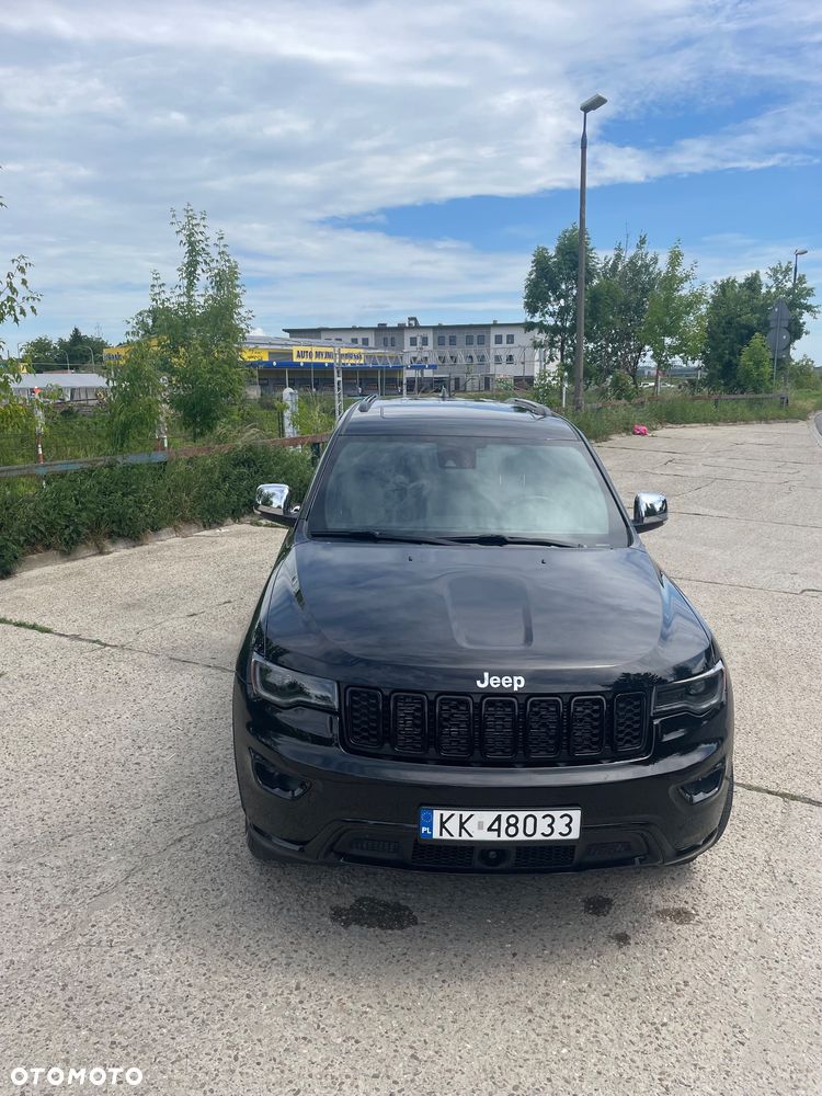 Jeep Grand Cherokee - 30