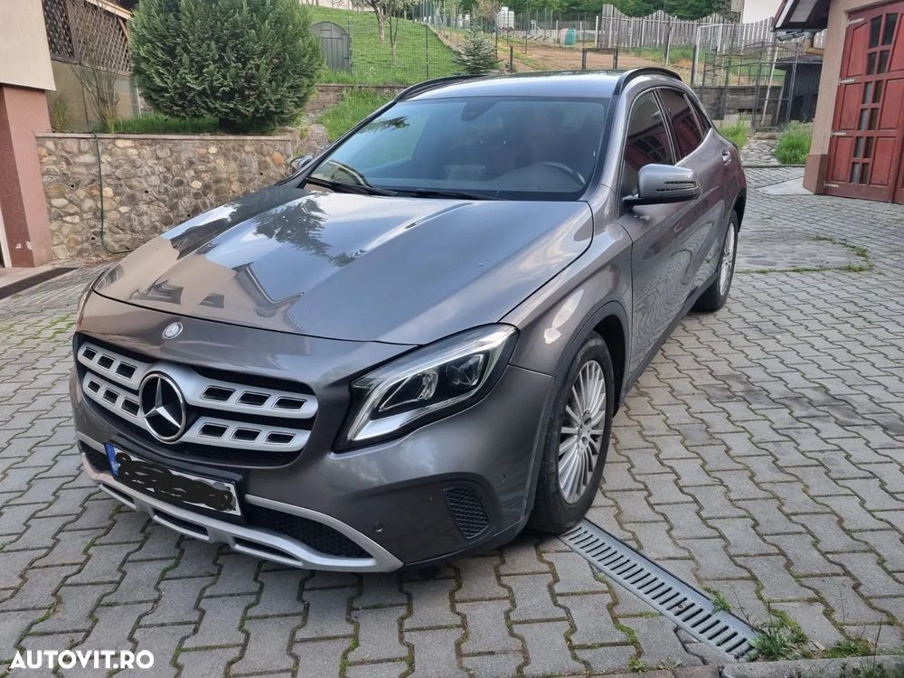 Mercedes-Benz GLA 200 d 4MATIC Aut. - 1