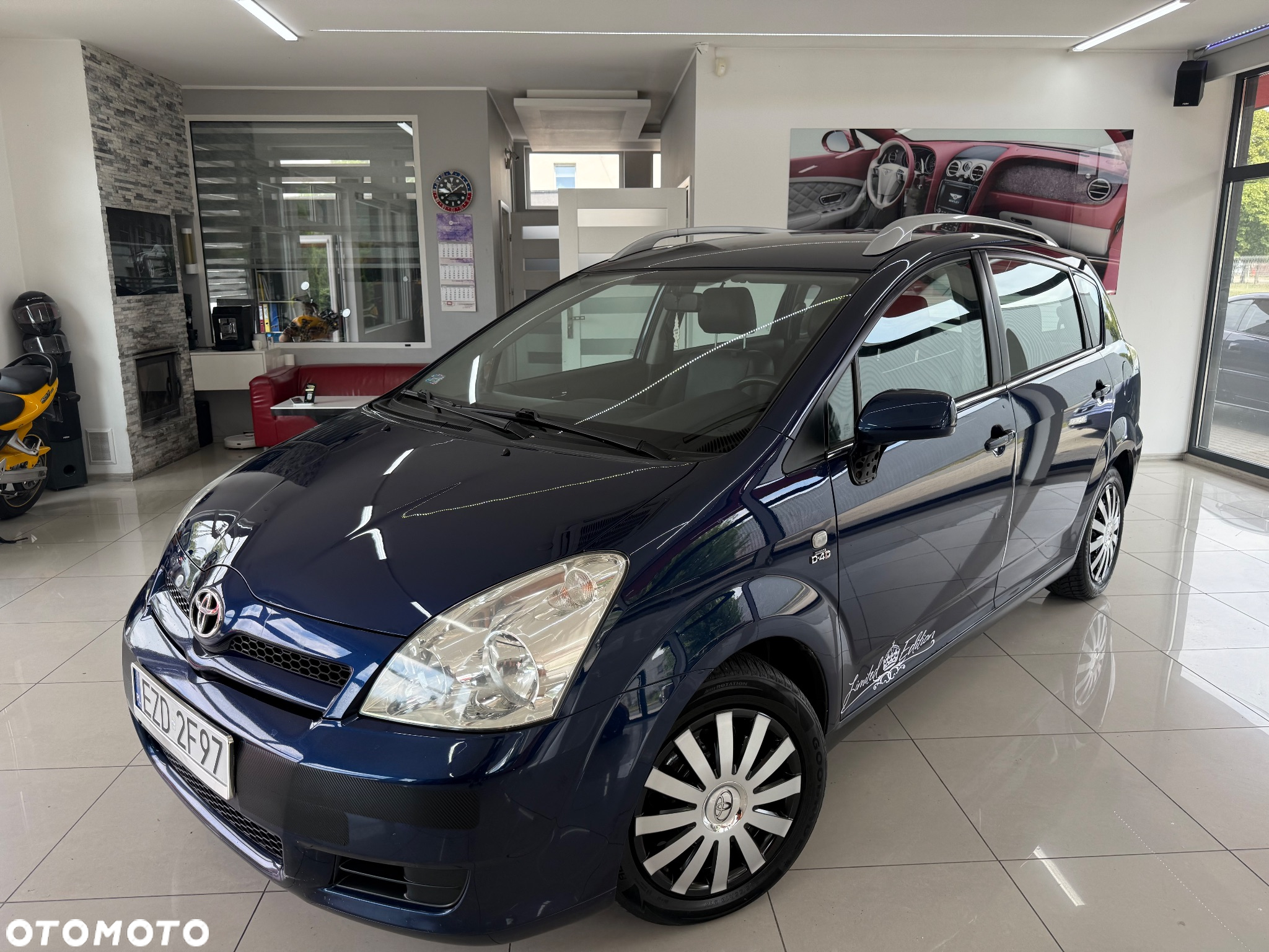 Toyota Corolla Verso 2.0 D-4D - 10