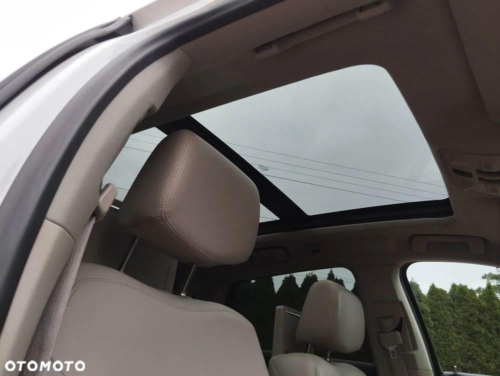 Cadillac SRX 3.6 V6 AWD Sport Luxury - 26