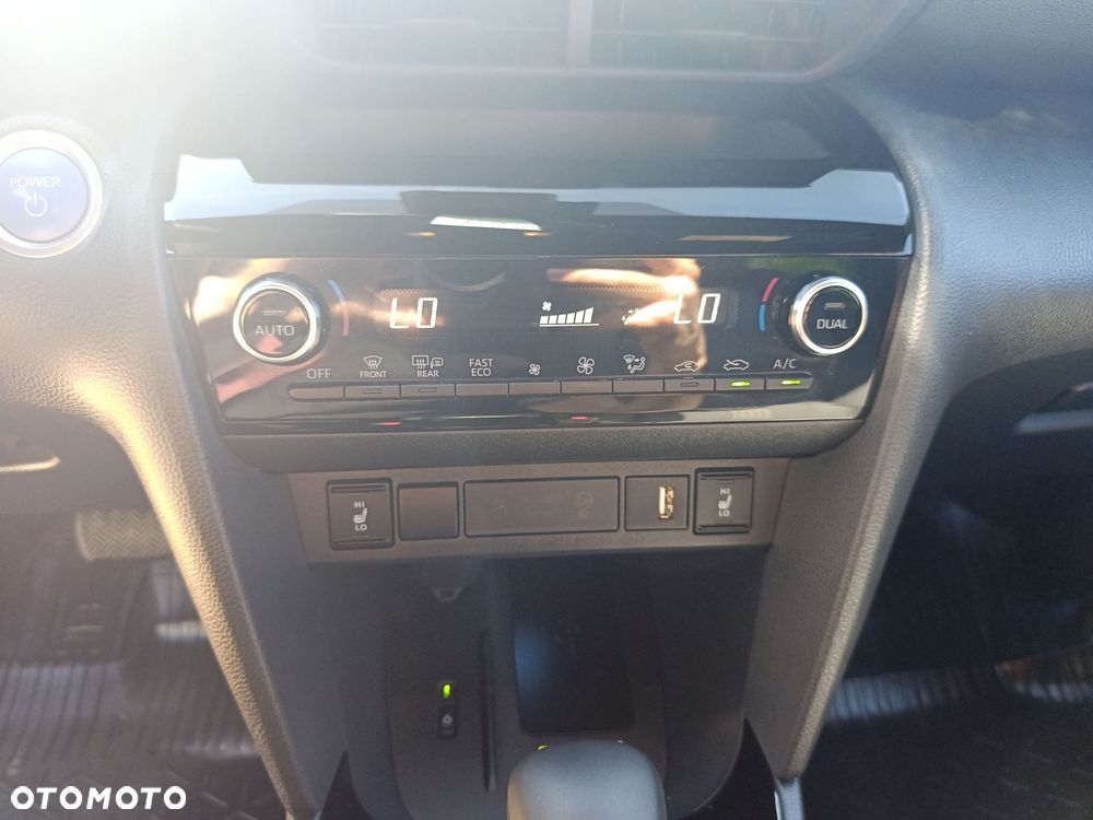 Toyota Yaris Cross Hybrid 1.5 Adventure - 26