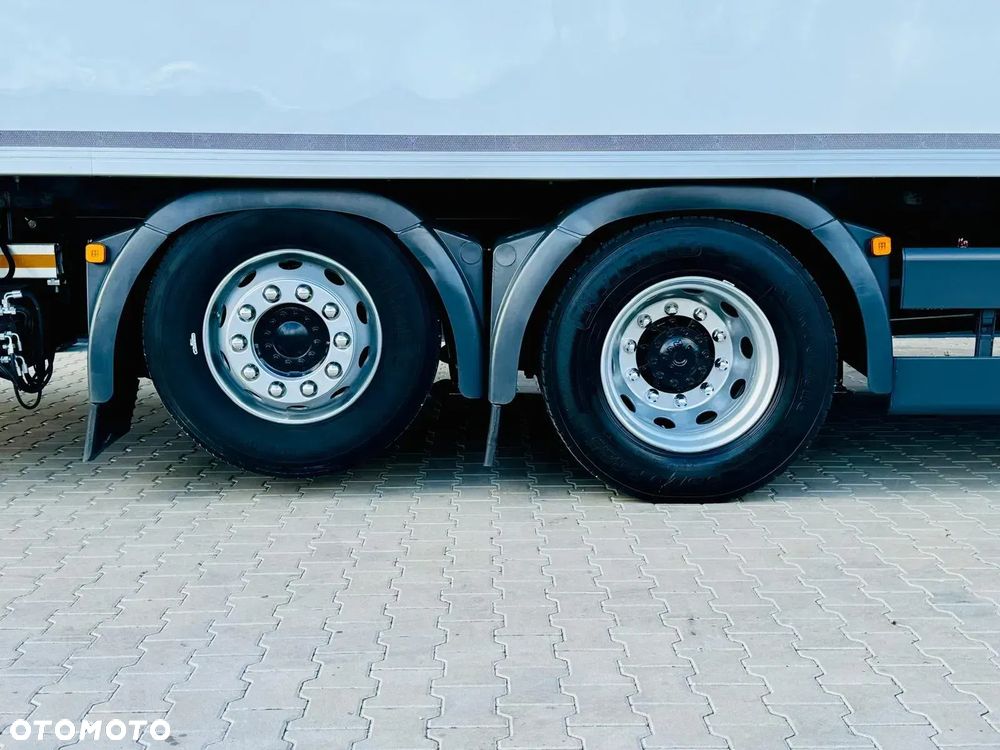 MAN MAN MAN TGX 26.440 // E6 // chłodnia z windą // 22 Epal // sypialka // - 22