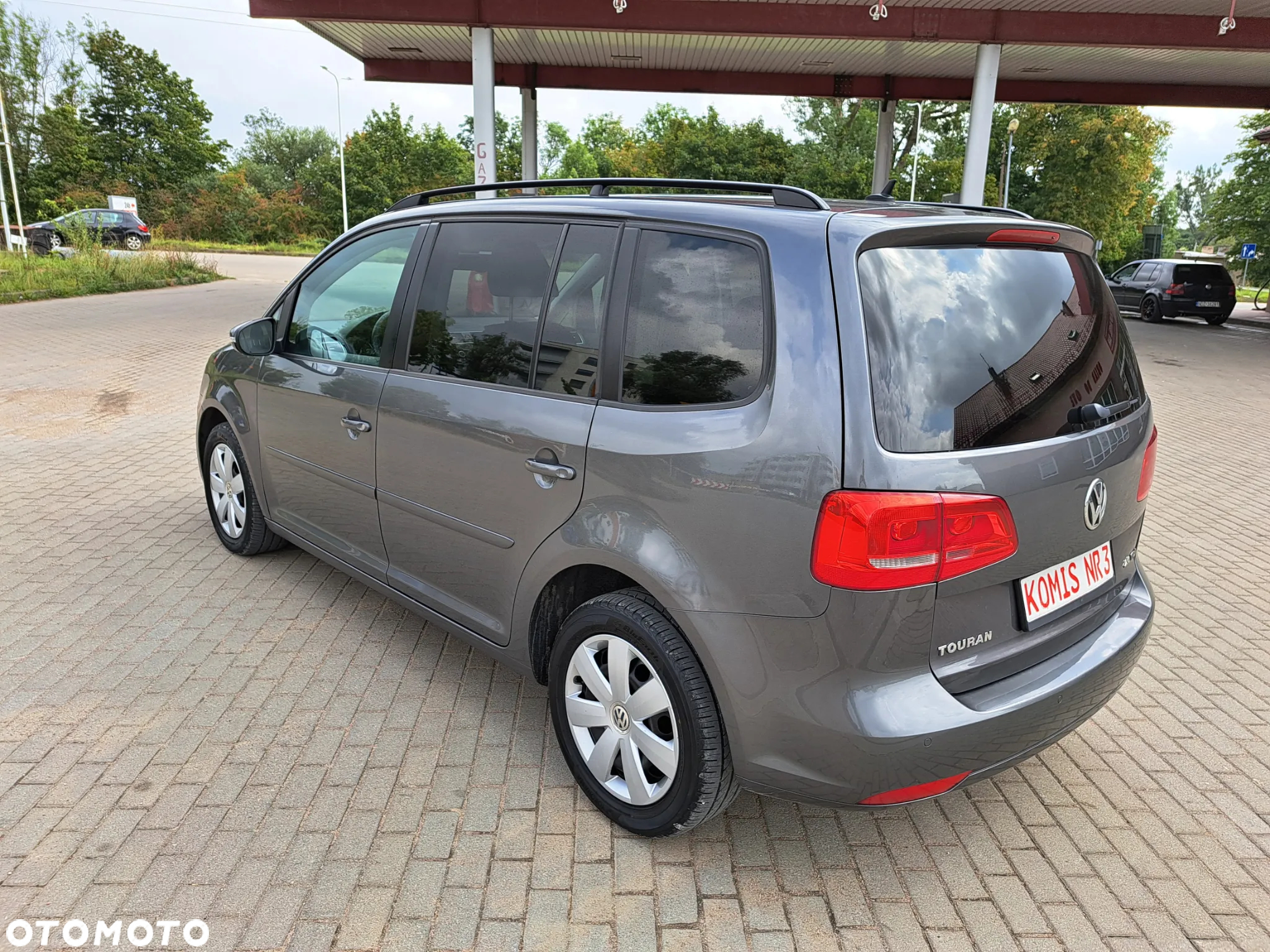 Volkswagen Touran - 8