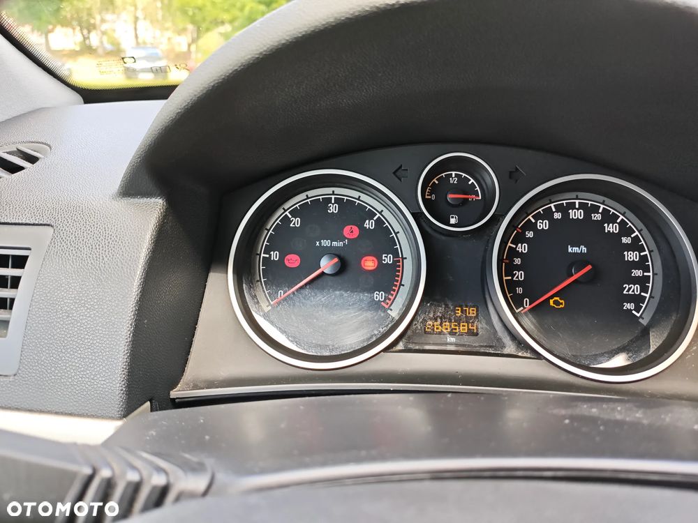 Opel Astra 1.3 CDTI - 7