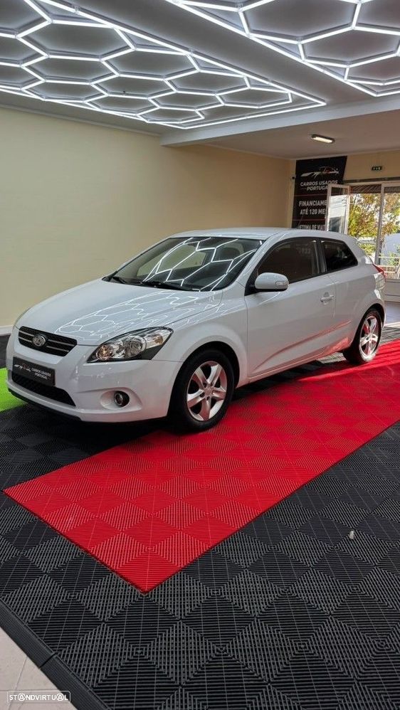 Kia Ceed S Coupé 1.4 CVVT EX ISG - 10