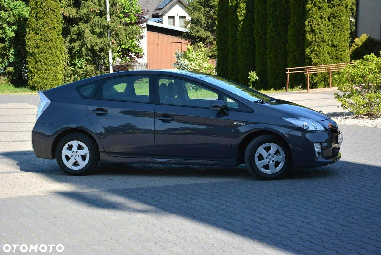 Toyota Prius - 11