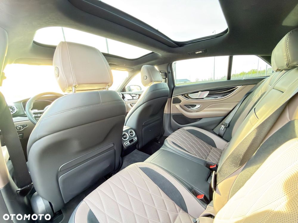 Mercedes-Benz AMG GT 53 4-Matic+ - 40