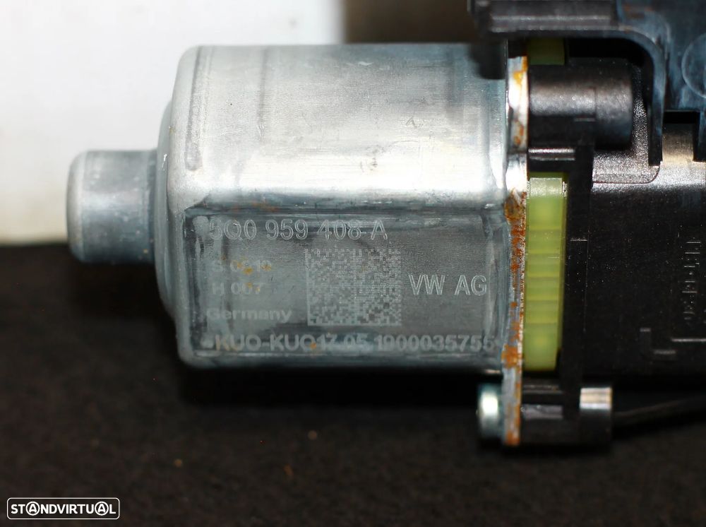 MOTOR ELEVATÓRIO DO VIDRO TRASEIRO DIREITO SEAT LEON - 4