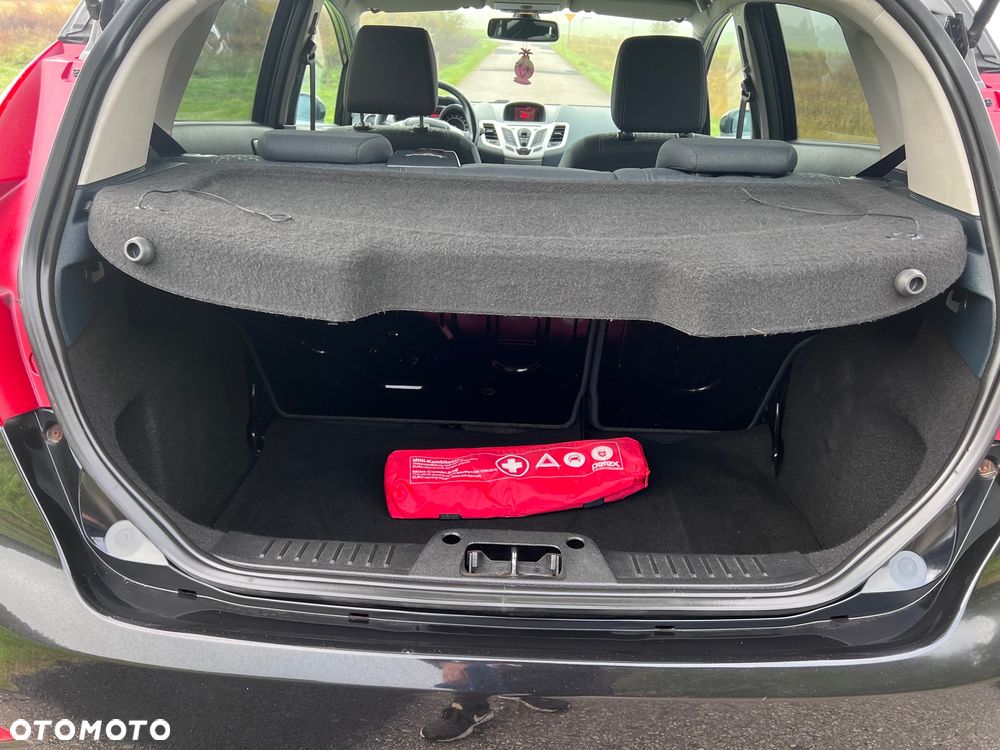 Ford Fiesta 1.6 TDCi DPF Titanium - 28