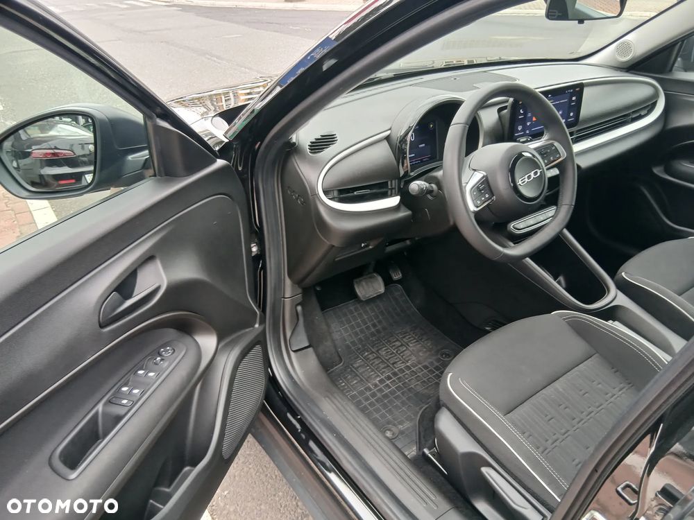 Fiat 600 HYBRID 125 Jahre Edition - 16