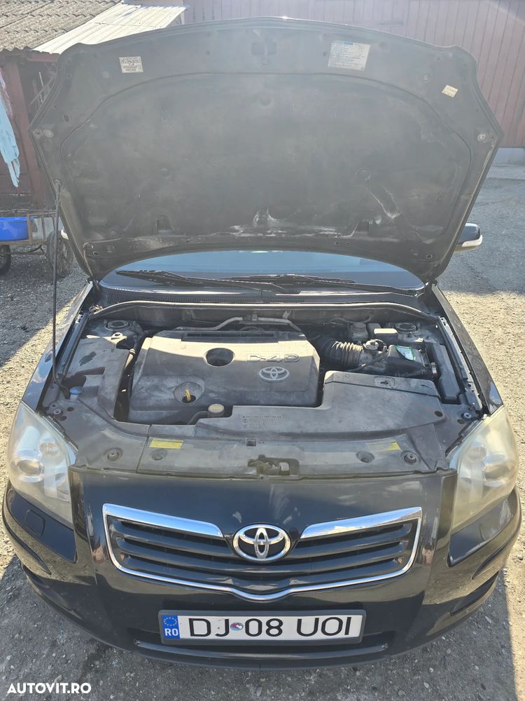 Toyota Avensis 2.2 D-4D Luxury - 15