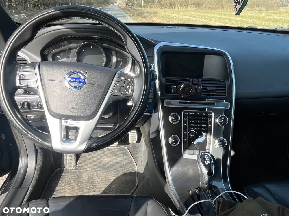 Volvo XC 60 D3 Drive-E R-Design Kinetic - 9
