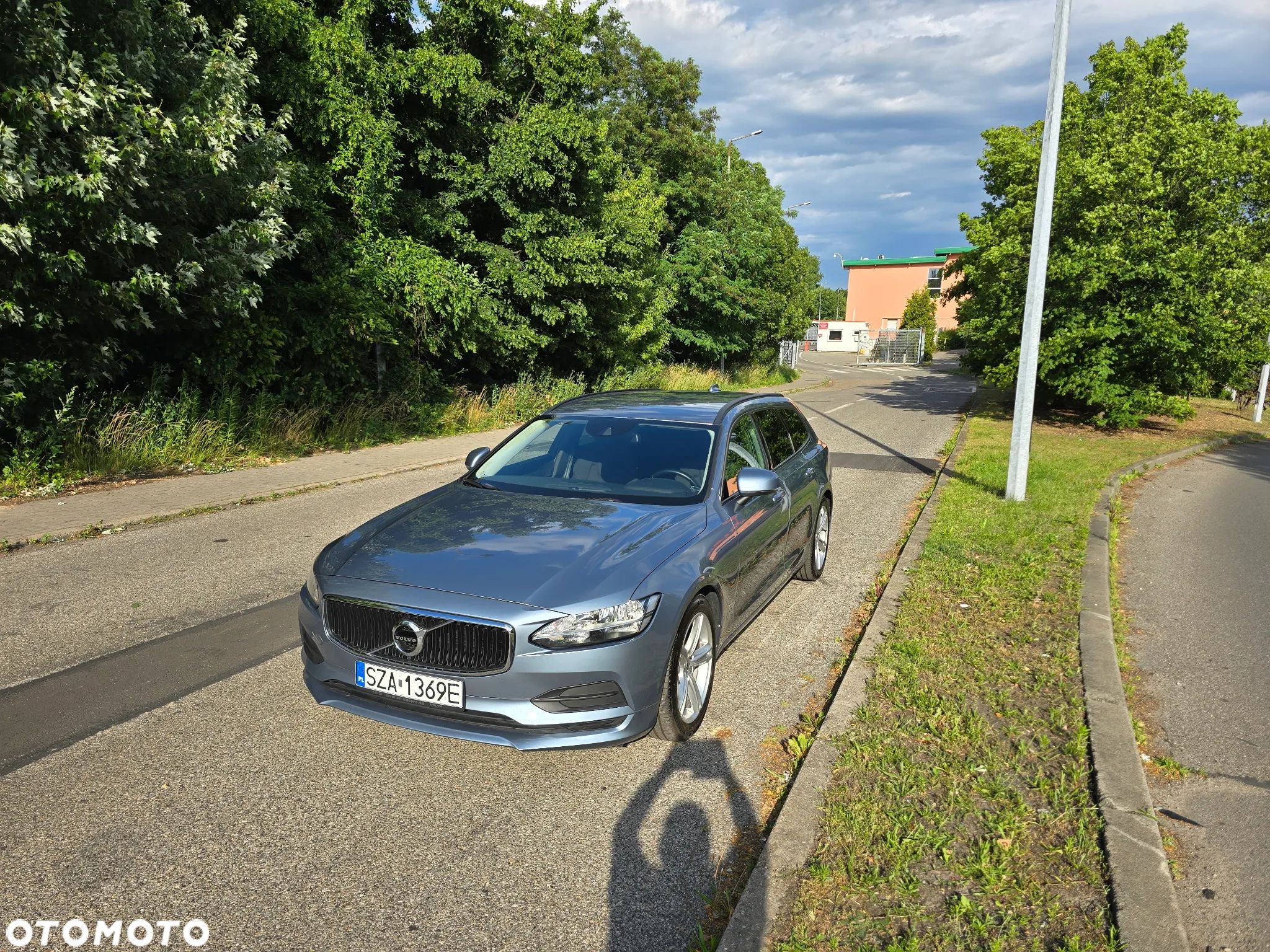 Volvo V90 D4 Kinetic - 1